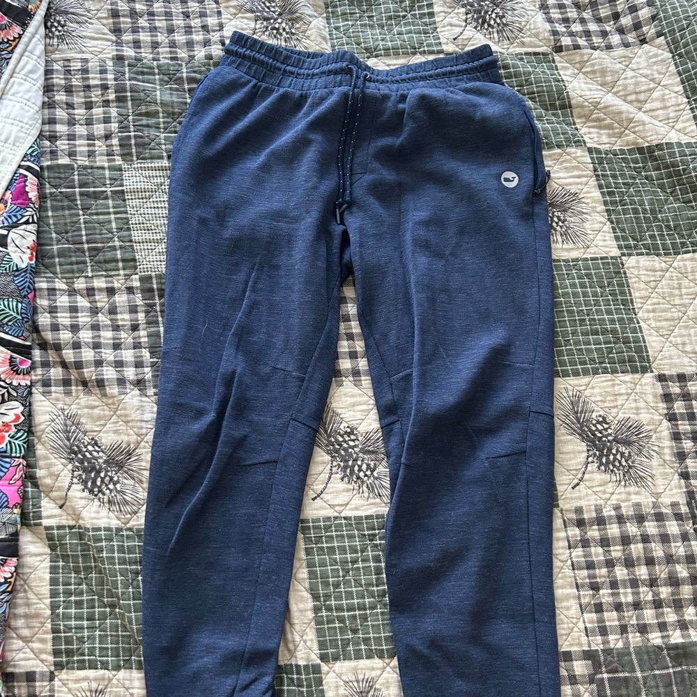 Vineyard vines sweatpants